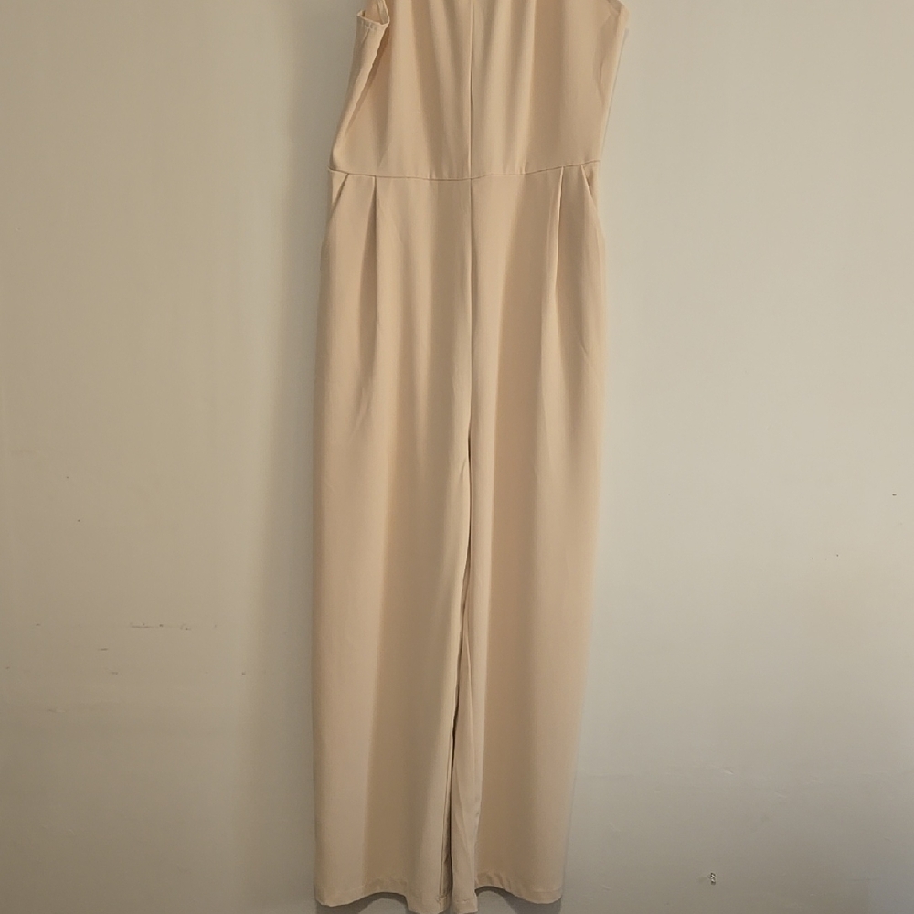 Cream Sleeveless Jumpsuit with Straight-Leg Silhouette